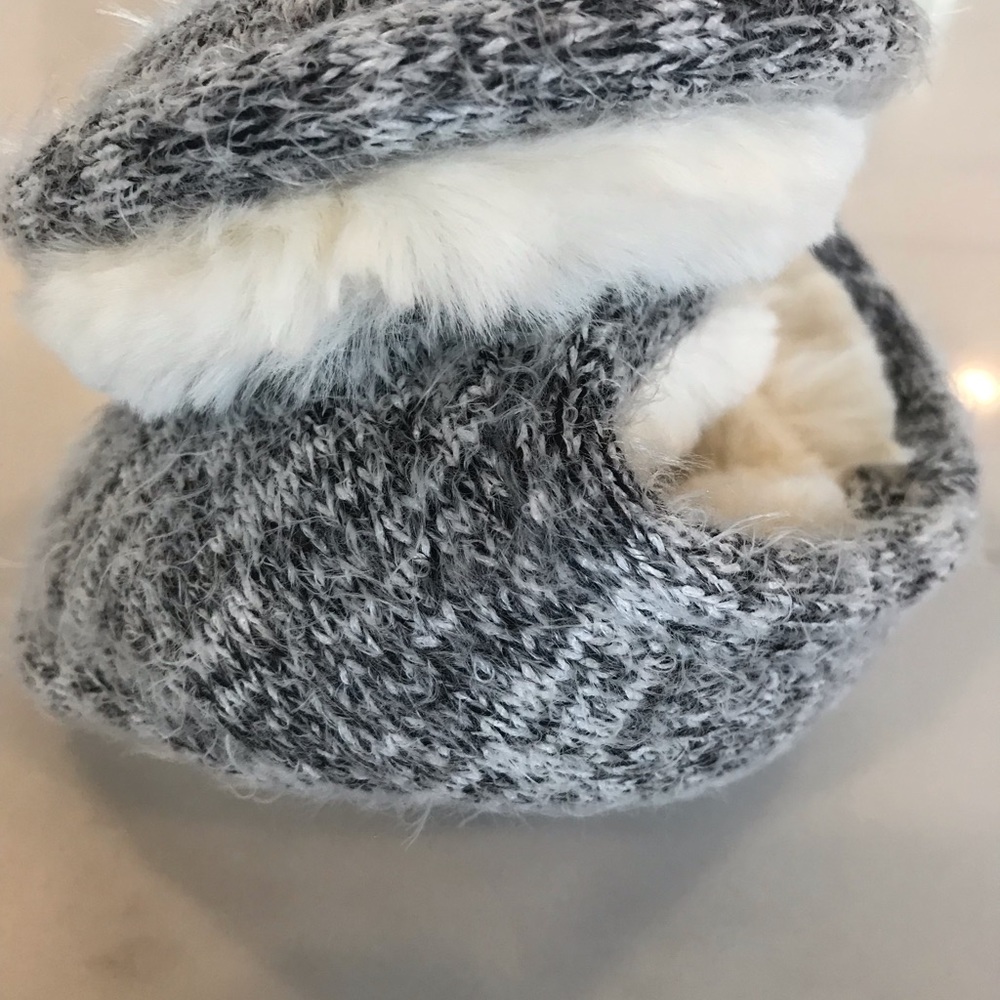 NWOT Gray fur lined ear muffs ear warmers - Picture 5 of 6